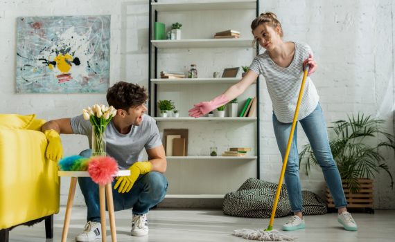Cleaning an Apartment Before Moving Out